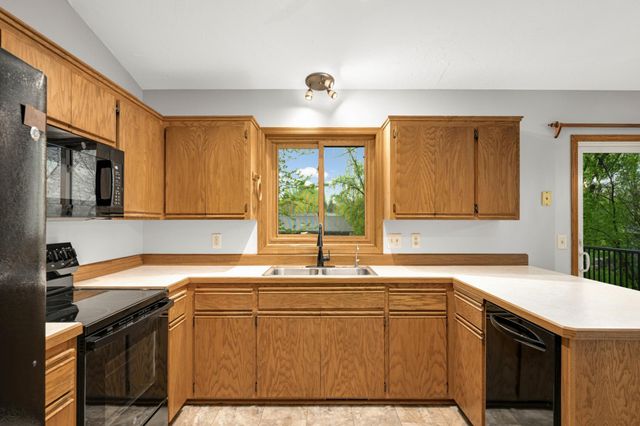 16690 Willow Lane SW, Prior Lake, MN 55372