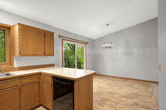 16690 Willow Lane SW, Prior Lake, MN 55372