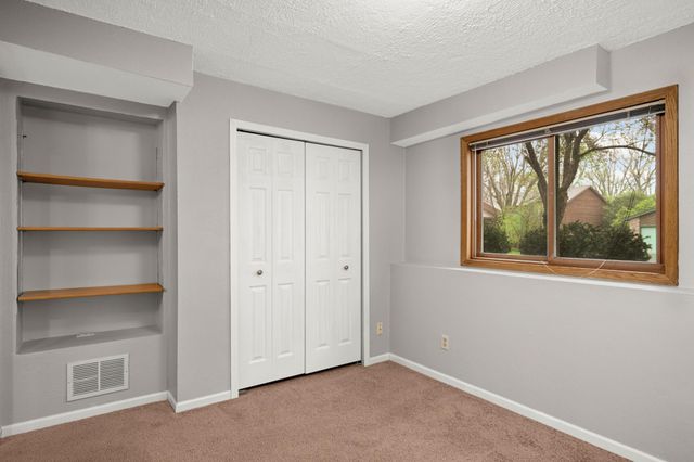 16690 Willow Lane SW, Prior Lake, MN 55372