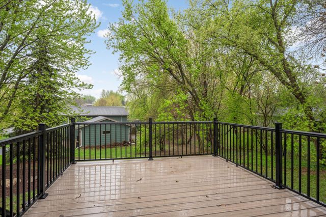 16690 Willow Lane SW, Prior Lake, MN 55372