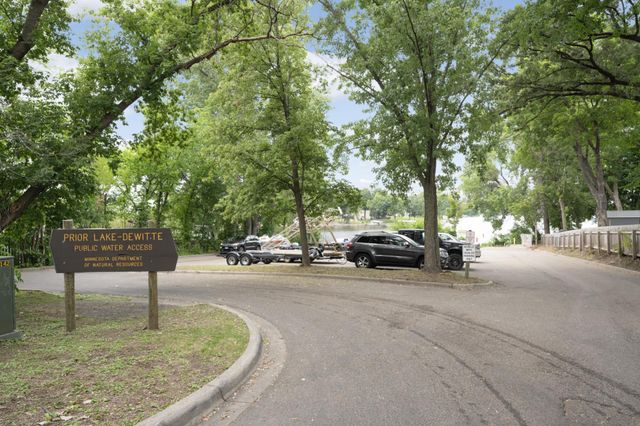 16690 Willow Lane SW, Prior Lake, MN 55372