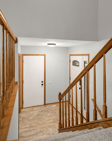 16690 Willow Lane SW, Prior Lake, MN 55372