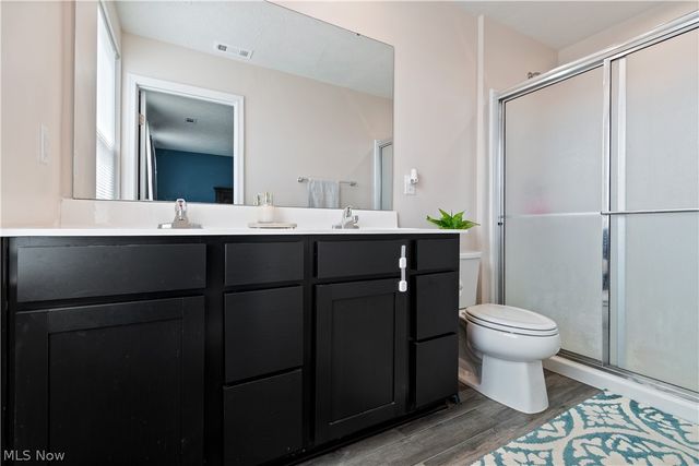 3264 Sunny Brook Drive, Akron, OH 44312