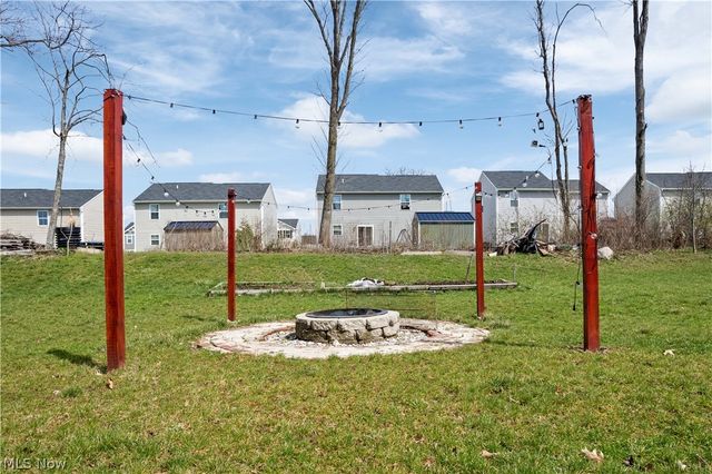 3264 Sunny Brook Drive, Akron, OH 44312