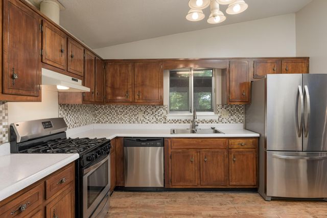 7335 Valley Lane, Hixson, TN 37343