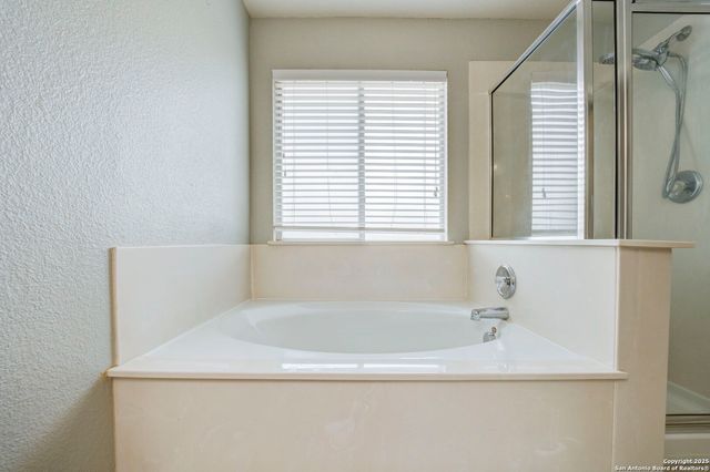 205 Rustic Acres, Selma, TX 78154