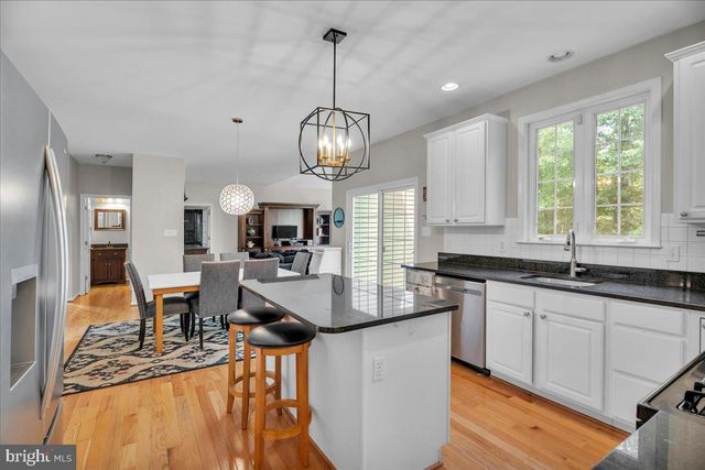 29 MIDBRIDGE DR, Medford, NJ 08055