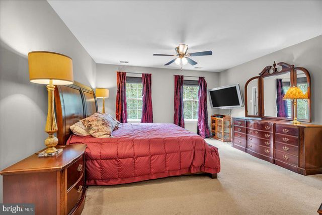 29 MIDBRIDGE DR, Medford, NJ 08055