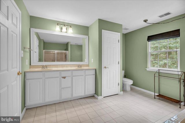 29 MIDBRIDGE DR, Medford, NJ 08055