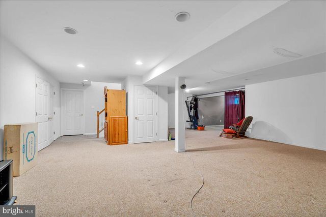 29 MIDBRIDGE DR, Medford, NJ 08055