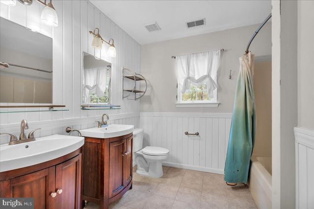 29 MIDBRIDGE DR, Medford, NJ 08055