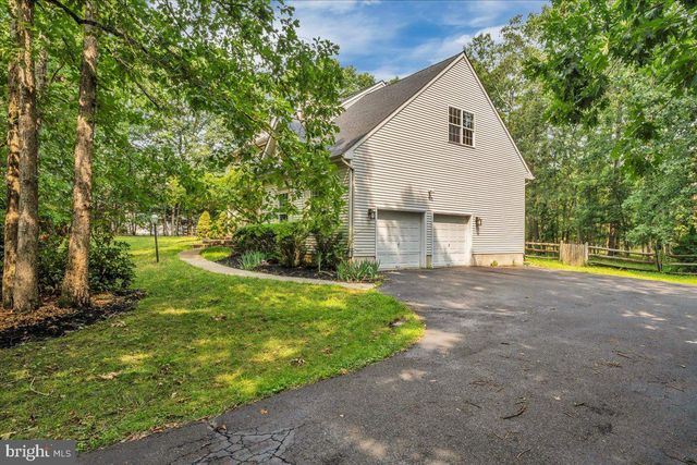 29 MIDBRIDGE DR, Medford, NJ 08055