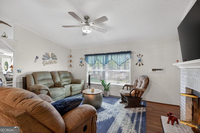77 Hurst Mill Road N, Bremen, GA 30110