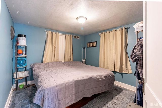 636 DIVISION Street, Huntington, IN 46750