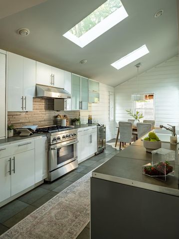 2800 Cherry LN, Austin, TX 78703