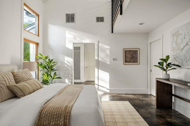2800 Cherry LN, Austin, TX 78703