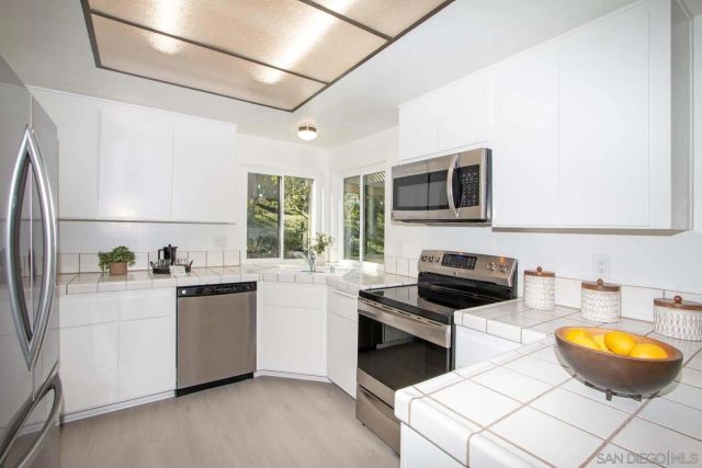 12863 Camino De La Breccia, San Diego, CA 92128