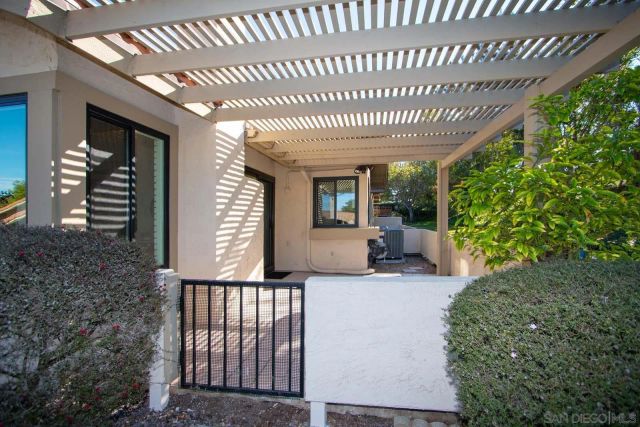 12863 Camino De La Breccia, San Diego, CA 92128