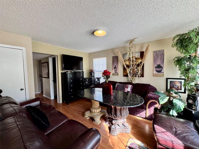 77 Westwood Drive E, Trinity, TX 75862