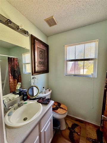 77 Westwood Drive E, Trinity, TX 75862