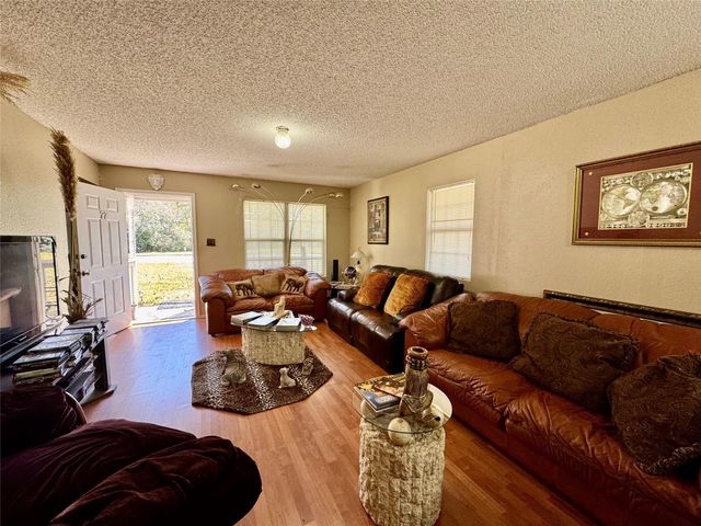 77 Westwood Drive E, Trinity, TX 75862