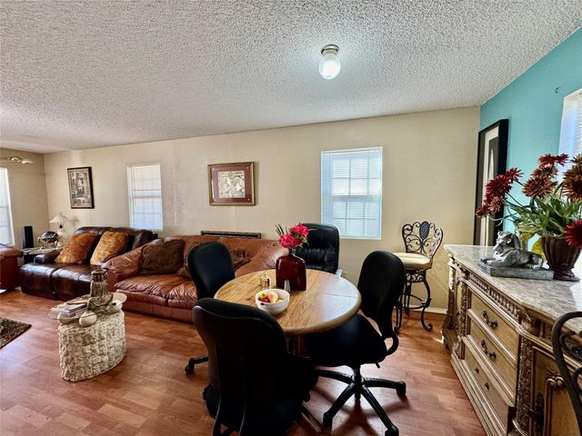 77 Westwood Drive E, Trinity, TX 75862