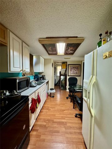 77 Westwood Drive E, Trinity, TX 75862