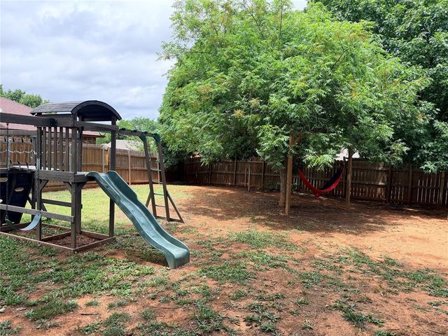 1310 Silver Maple Lane, Noble, OK 73068