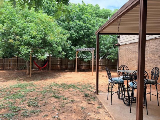 1310 Silver Maple Lane, Noble, OK 73068