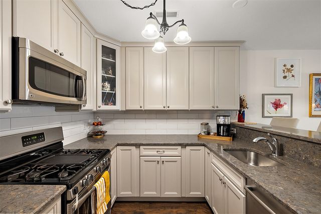 1227 Joyce Lane, Ann Arbor, MI 48103