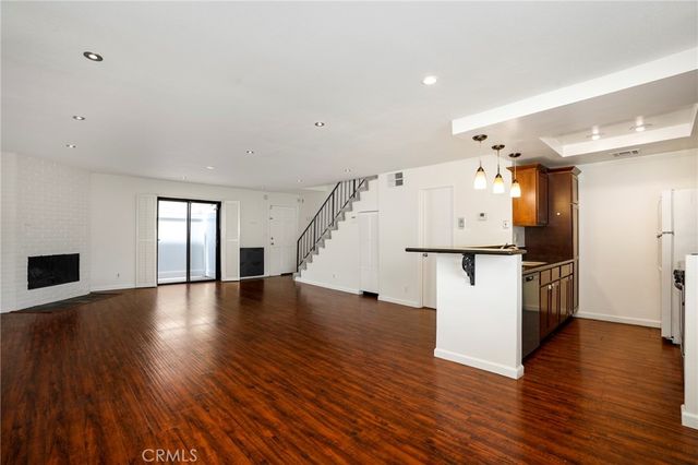 11100 Acama 13, North Hollywood, CA 91602