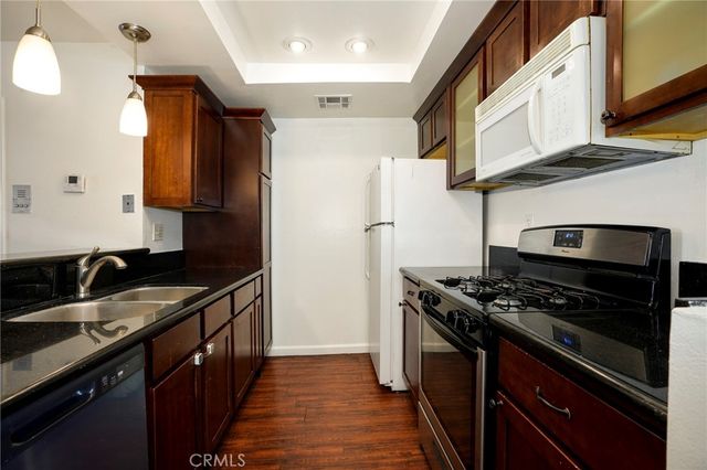 11100 Acama 13, North Hollywood, CA 91602