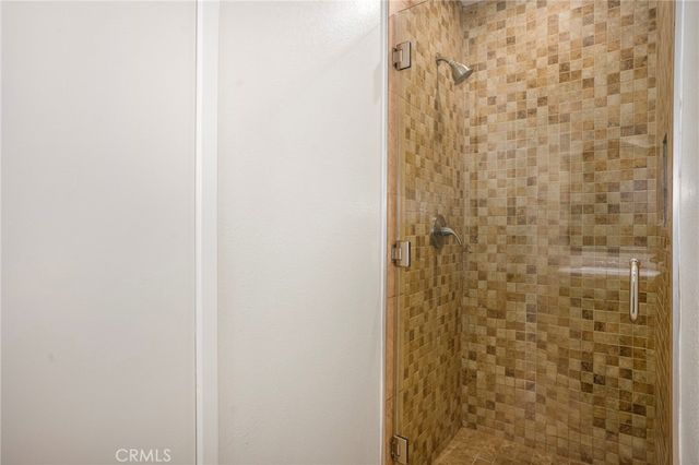 11100 Acama 13, North Hollywood, CA 91602