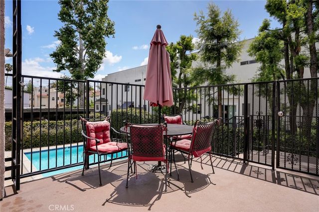 11100 Acama 13, North Hollywood, CA 91602