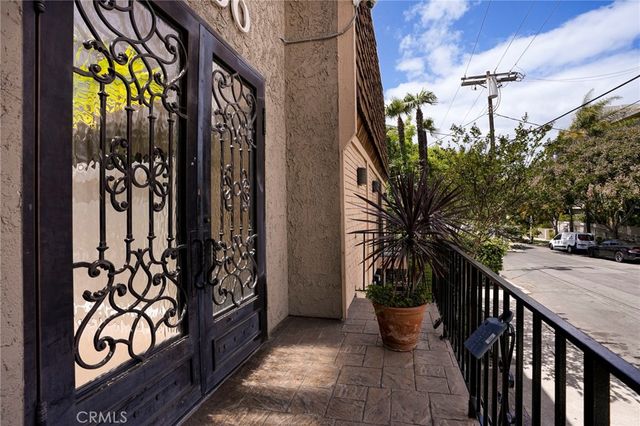 11100 Acama 13, North Hollywood, CA 91602