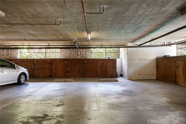 11100 Acama 13, North Hollywood, CA 91602