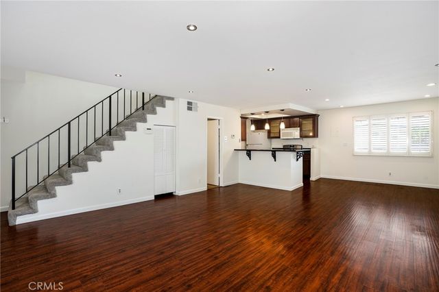 11100 Acama 13, North Hollywood, CA 91602