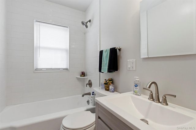 386 Bellevue Avenue, Yonkers, NY 10703