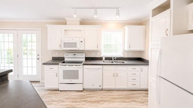 7079 SE Bluebird Circle, Hobe Sound, FL 33455