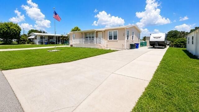 7079 SE Bluebird Circle, Hobe Sound, FL 33455