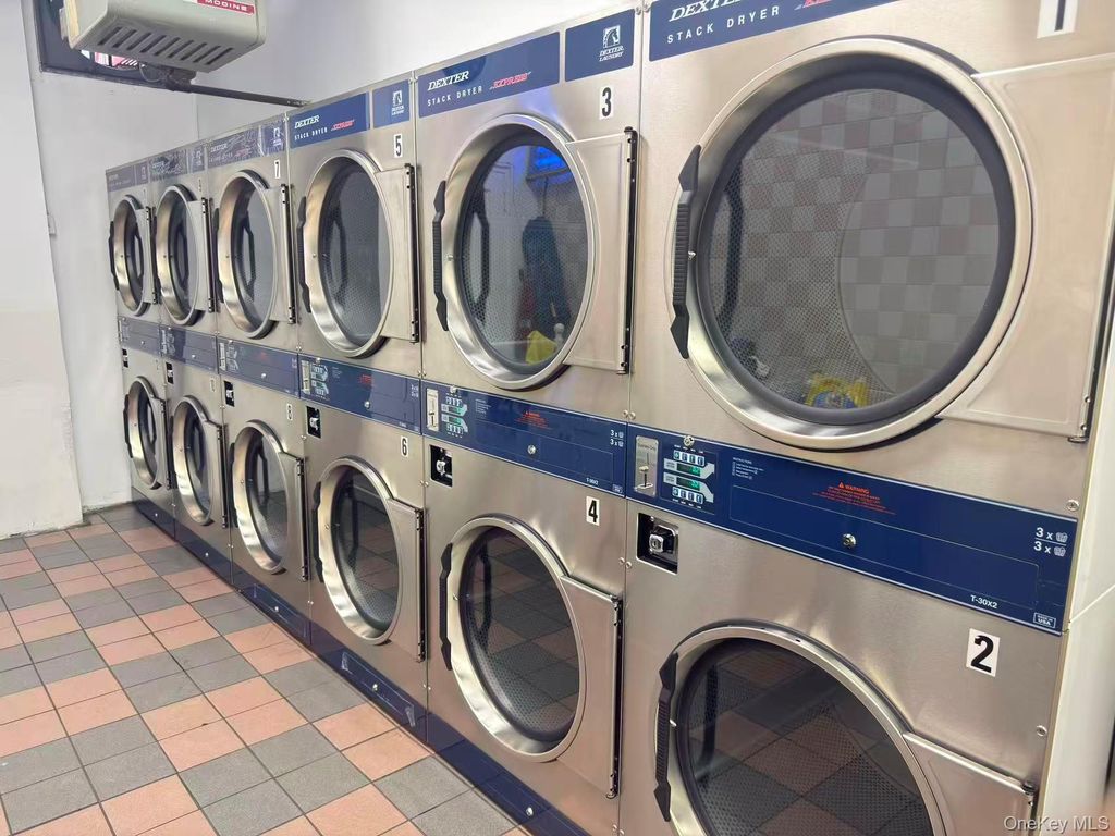 141-12 Northern Blvd, Flushing, NY 11354 — photo 5
