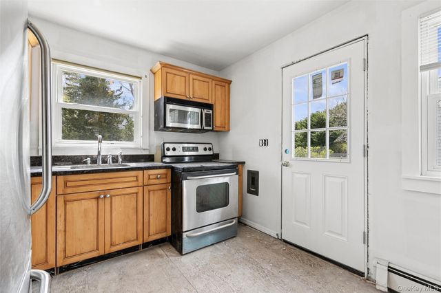 56 Inlet Road W, Hampton Bays, NY 11946