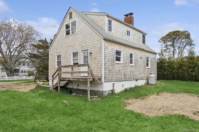 56 Inlet Road W, Hampton Bays, NY 11946