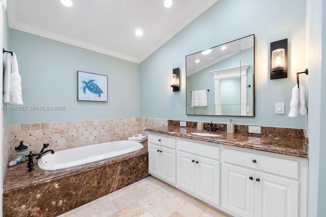 3333 NE 30th Avenue, Lighthouse Point, FL 33064
