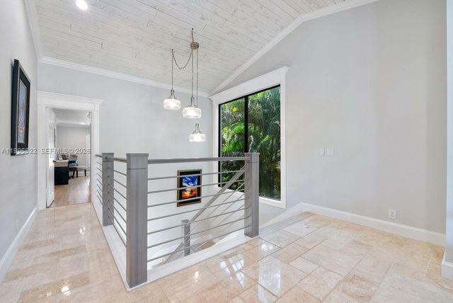3333 NE 30th Avenue, Lighthouse Point, FL 33064