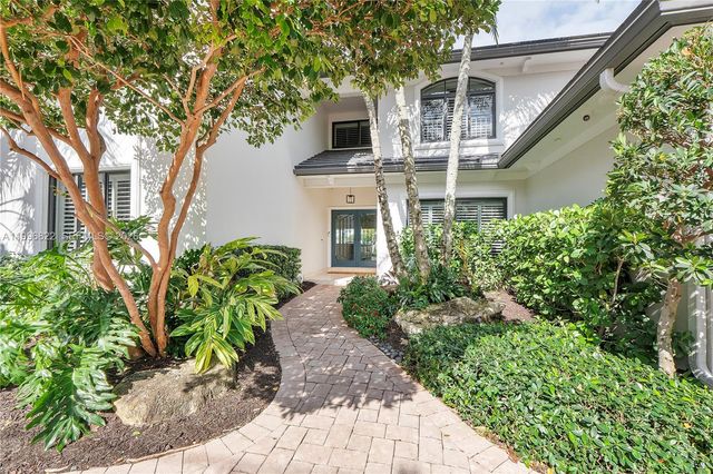3333 NE 30th Avenue, Lighthouse Point, FL 33064