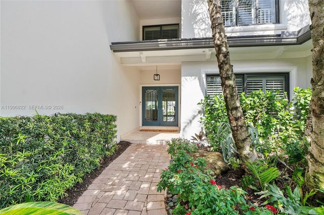 3333 NE 30th Avenue, Lighthouse Point, FL 33064