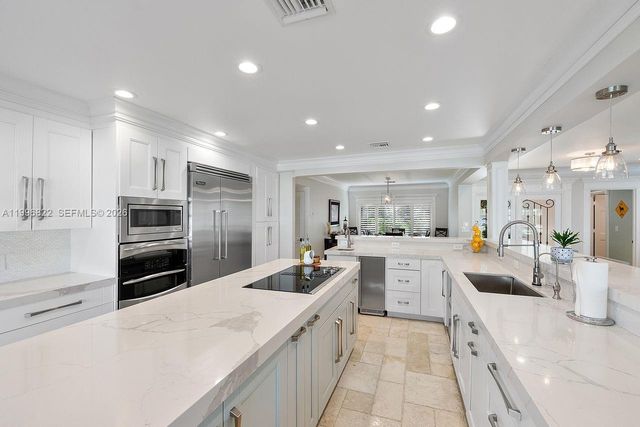 3333 NE 30th Avenue, Lighthouse Point, FL 33064