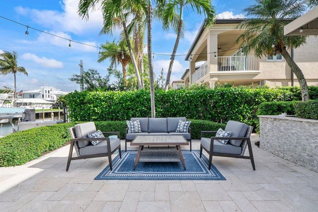 3333 NE 30th Avenue, Lighthouse Point, FL 33064