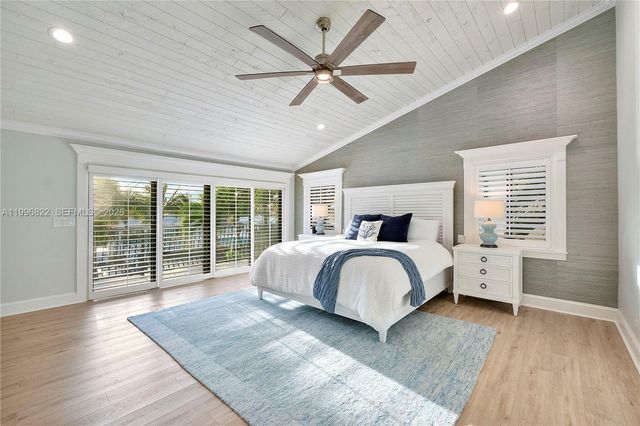 3333 NE 30th Avenue, Lighthouse Point, FL 33064